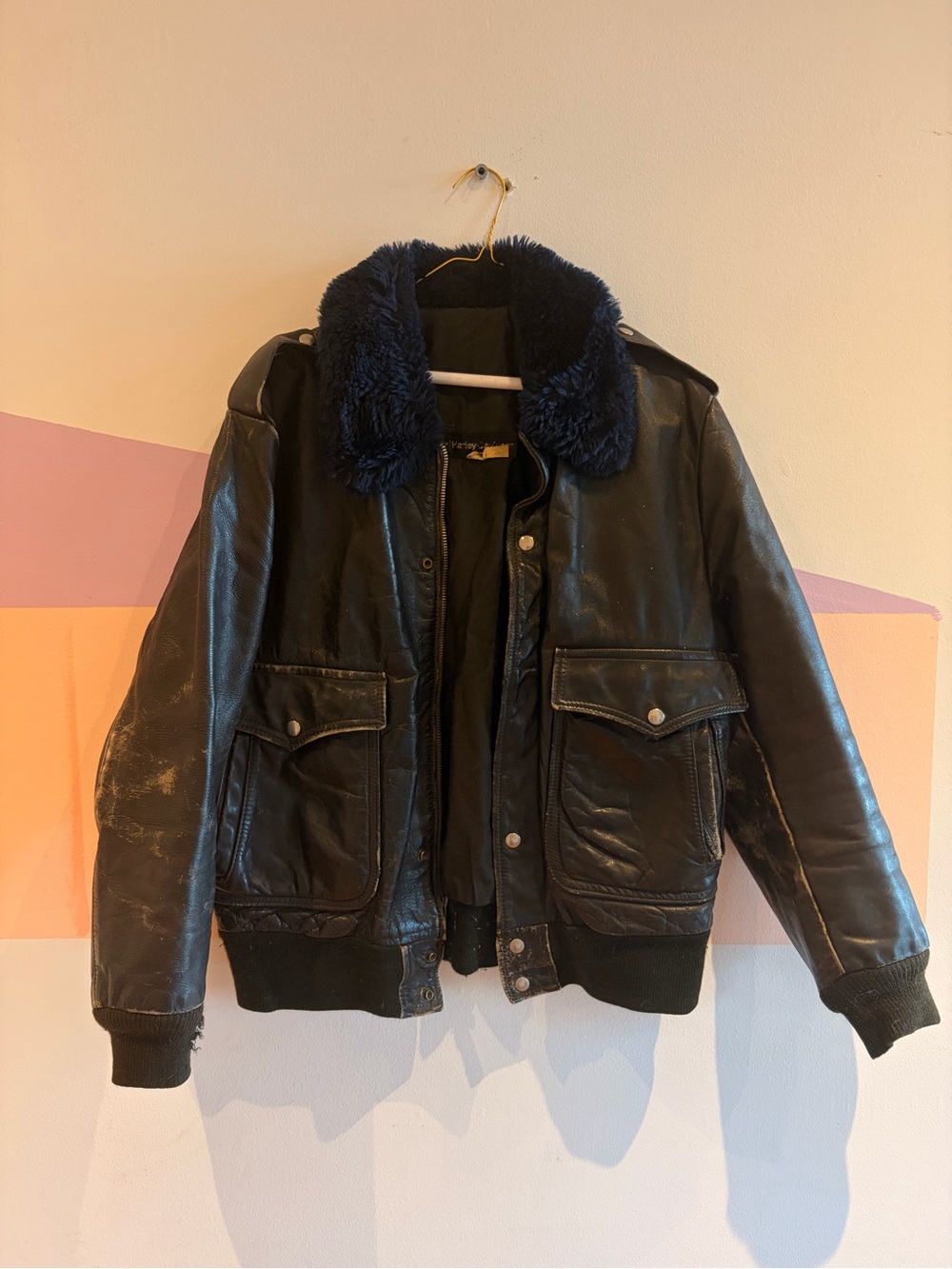 Vintage Harley-Davidson Black Leather Bomber Jacket with Navy Fur Collar